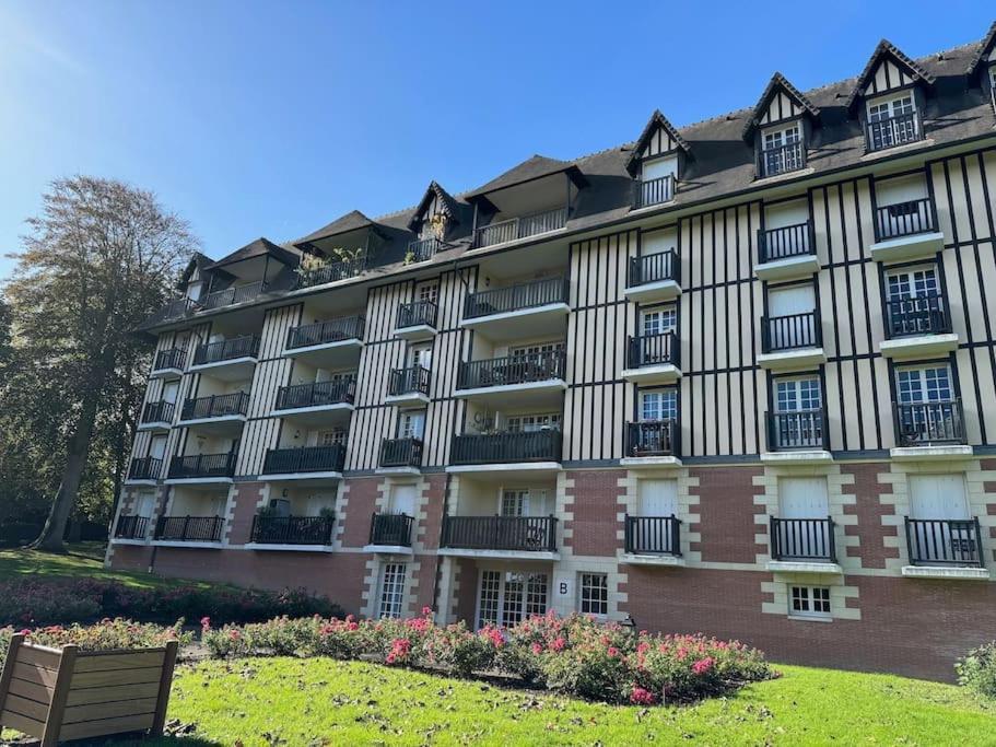 Appartement Calme Proche De La Mer Avec Parking 滨海维莱 外观 照片