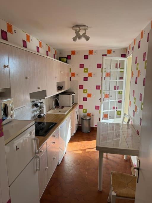 Appartement Calme Proche De La Mer Avec Parking 滨海维莱 外观 照片
